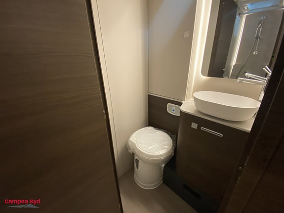 Adria Coral SUPREME 670 SL - Fiat MultiJet3 180HP (131 kW) HD 44H 9 of 11