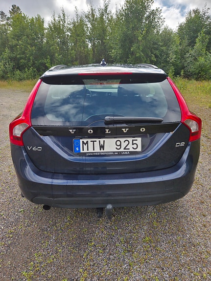 Volvo V60 4 of 8