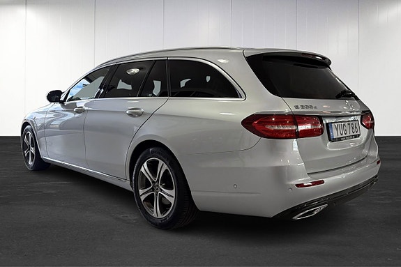 Mercedes-Benz E200 3 of 12