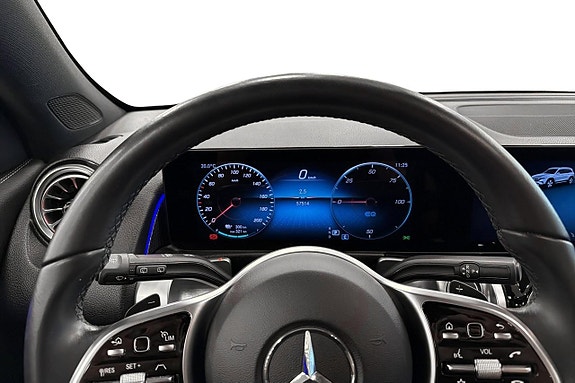 Mercedes-Benz EQB300 6 of 12