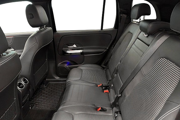Mercedes-Benz EQB300 10 of 12