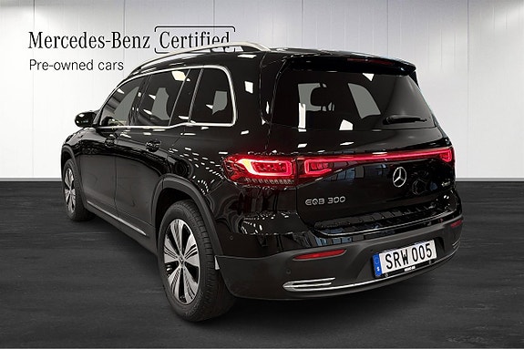 Mercedes-Benz EQB300 4 of 12