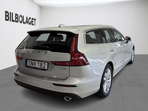 Volvo V60 4 of 13
