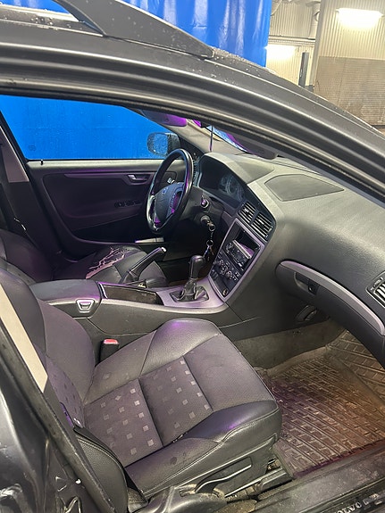 Volvo V70 6 of 6