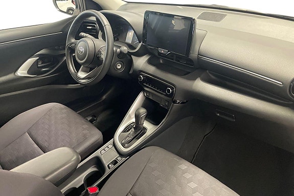 Toyota Yaris 7 of 20