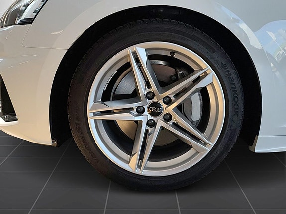 Audi A5 8 of 17