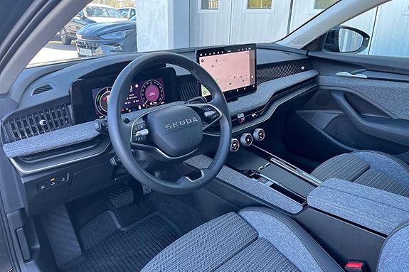 Skoda Superb 18 of 21