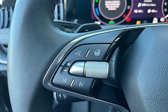 Skoda Superb 17 of 21