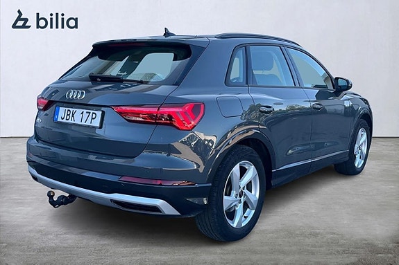 Audi Q3 15 of 23