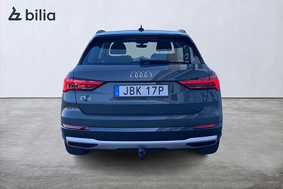 Audi Q3 5 of 23