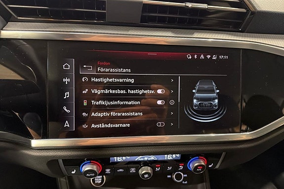 Audi Q3 24 of 25