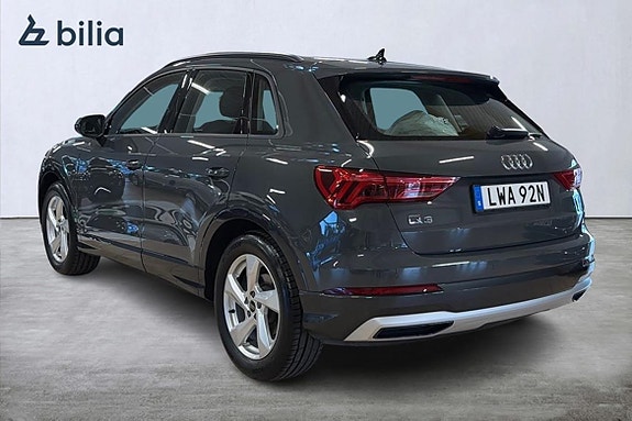 Audi Q3 2 of 25