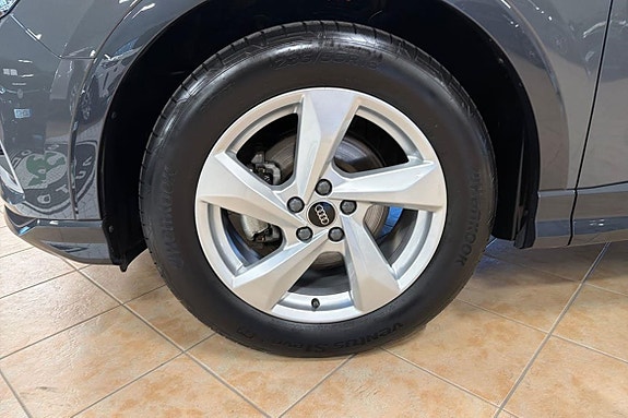 Audi Q3 15 of 25