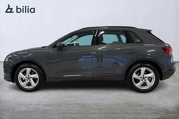 Audi Q3 3 of 25