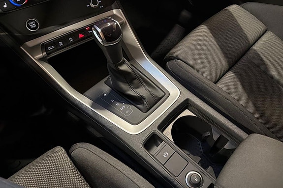 Audi Q3 18 of 25