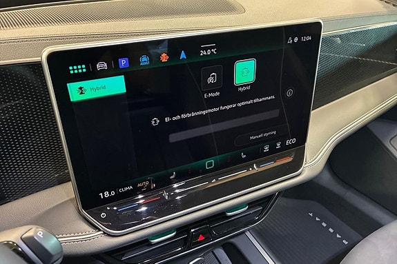 Volkswagen Passat 21 of 24