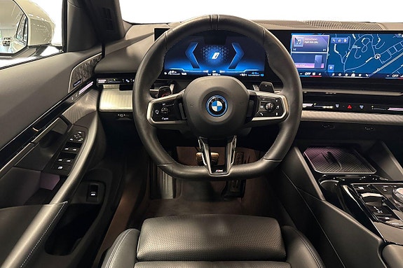BMW 530e 9 of 18