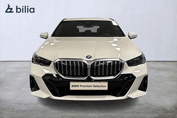 BMW 530e 5 of 18