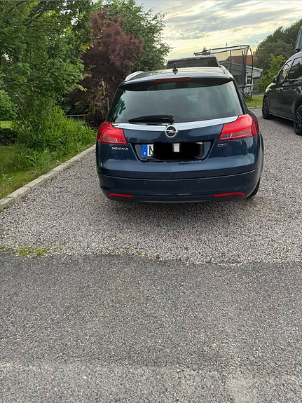 Opel Insignia 2 of 10