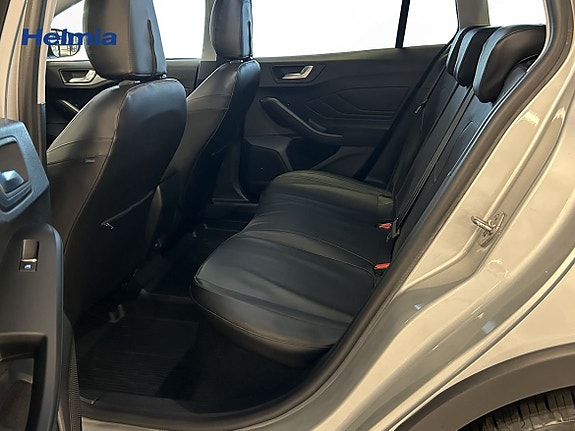 Ford Focus 10 of 12