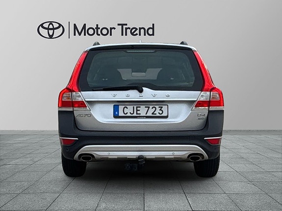 Volvo XC70 4 of 18