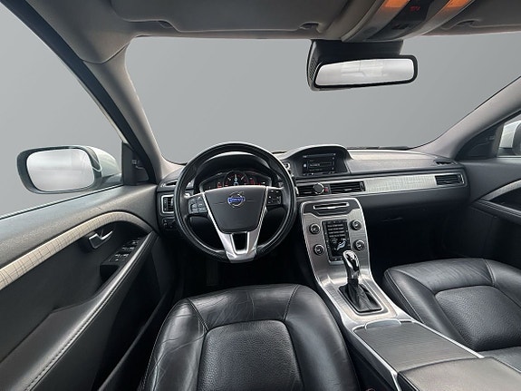 Volvo XC70 10 of 18