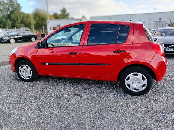 Renault Clio 7 of 17