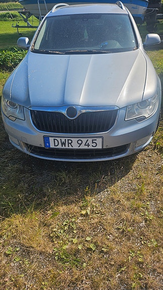 Skoda Superb 9 of 15
