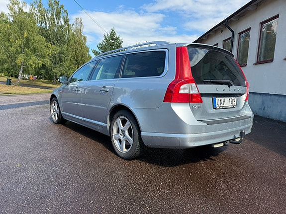 Volvo V70 15 of 16