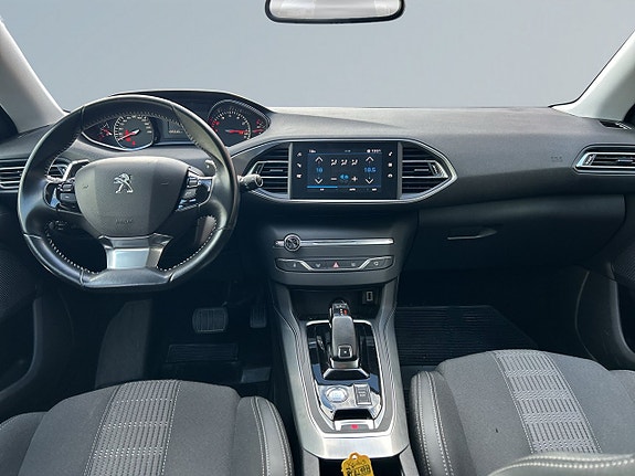 Peugeot 308 SW 8 of 21