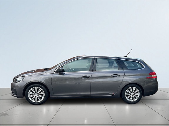 Peugeot 308 SW 4 of 21