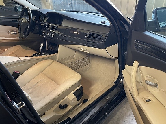 BMW 520i 5 of 11