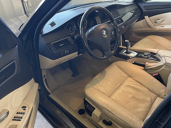 BMW 520i 10 of 11