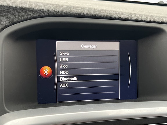 Volvo V60 Cross Country 21 of 30