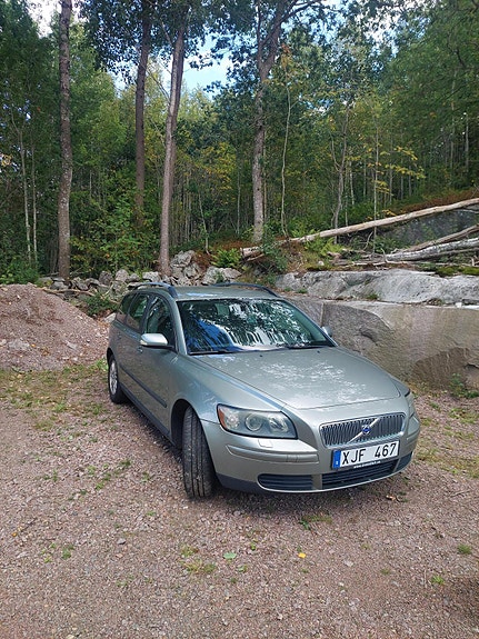 Volvo V50 3 of 12