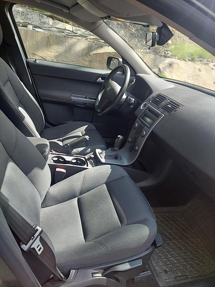 Volvo V50 5 of 12