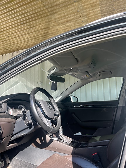 Skoda Superb 5 of 6