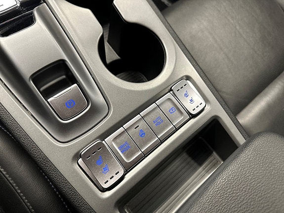 Hyundai Kona 19 of 22
