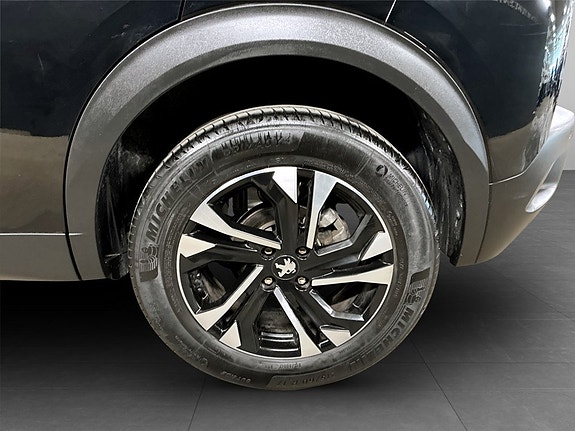 Peugeot 2008 18 of 19