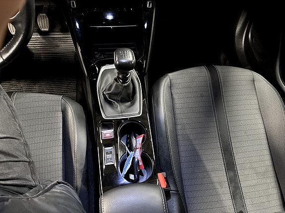 Peugeot 2008 13 of 19