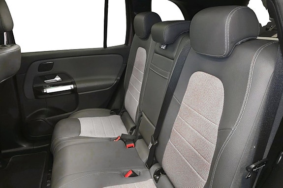 Mercedes-Benz EQB300 9 of 17