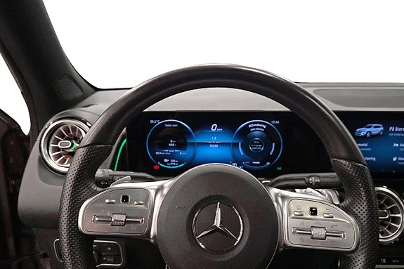 Mercedes-Benz EQB300 5 of 17
