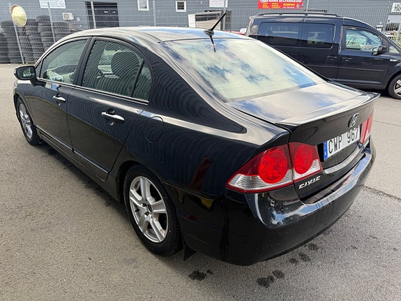 Honda Civic 4 of 7