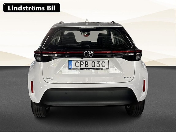 Toyota Yaris Cross 8 of 18