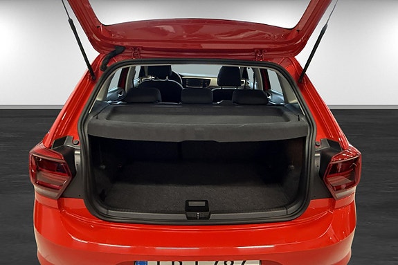 Volkswagen Polo 14 of 16
