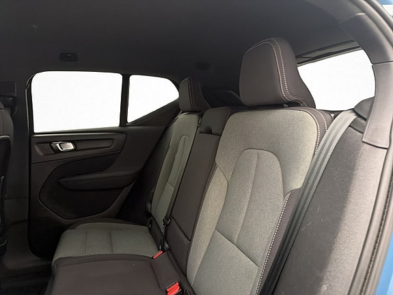 Volvo XC40 11 of 29