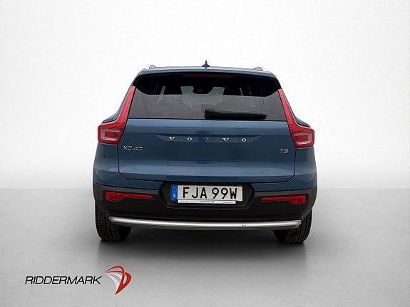 Volvo XC40 5 of 29