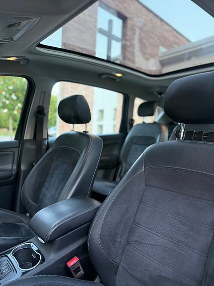 Ford S-MAX 10 of 12