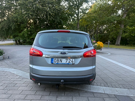 Ford S-MAX 4 of 12