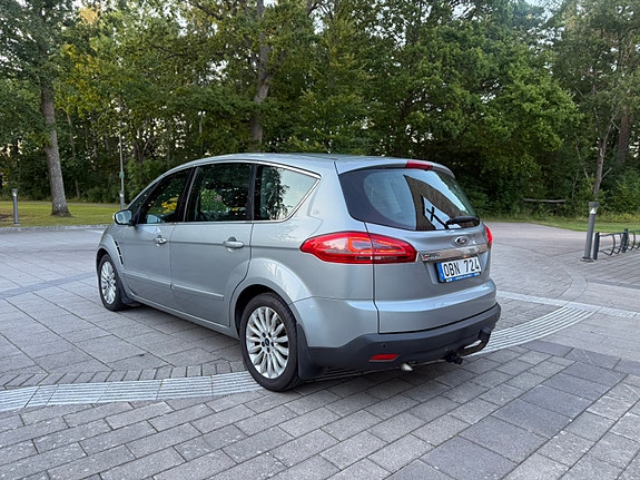 Ford S-MAX 3 of 12
